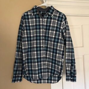 👀American Eagle Classic Fit Button Down